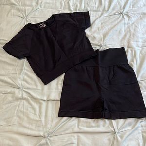 BLACK WORKOUT SET